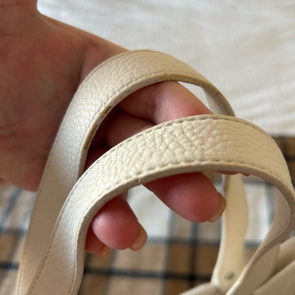 Authentic Burberry Roll-Up Stowell Tote - Cream - Picture 15 of 16